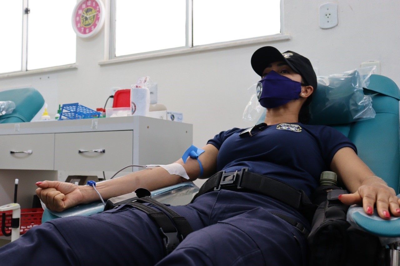 Guarda Civil de Juazeiro colabora com doação de sangue no Dia Nacional do Doador Voluntário