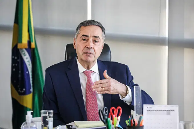 TSE LUIS ROBERTO BARROSO 2020 2.jpg