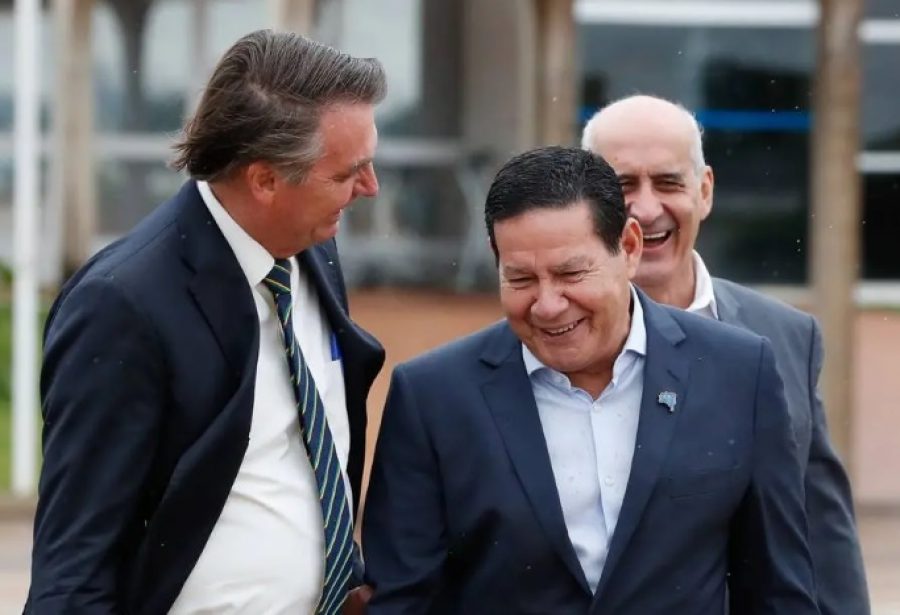 bolsonaro e mourão alan santos pr 900x615