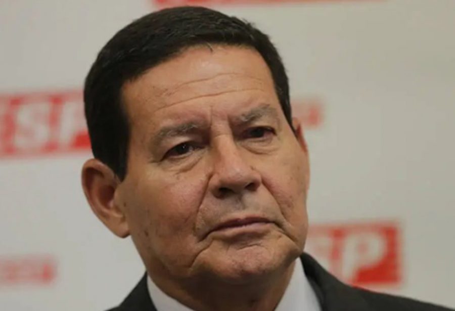 Hamilton Mourão ft Nilton Fukuda Estadão 900x615