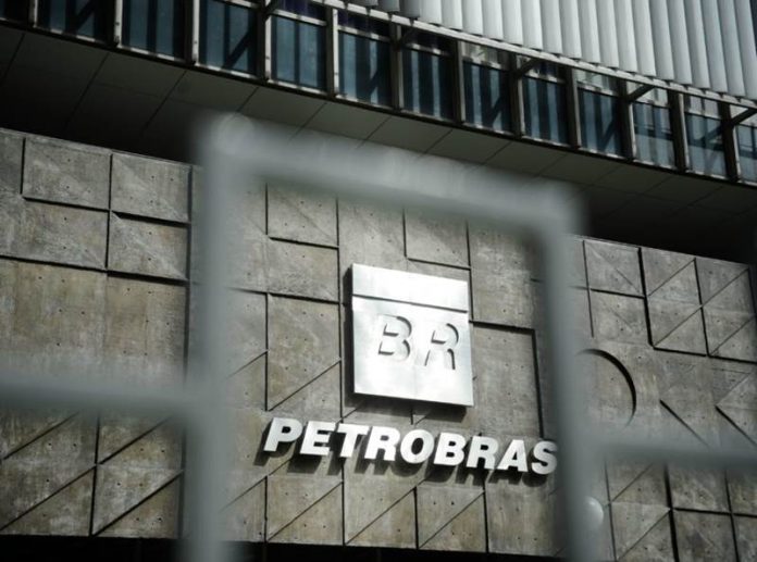 petrobras 696x517