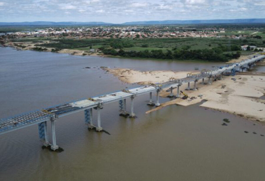 ponte sobre rio sao francisco matheus carneiro 900x615