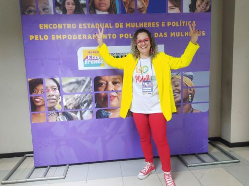 Pré-candidata a vereadora participa do Encontro Estadual de Mulheres e Política.
