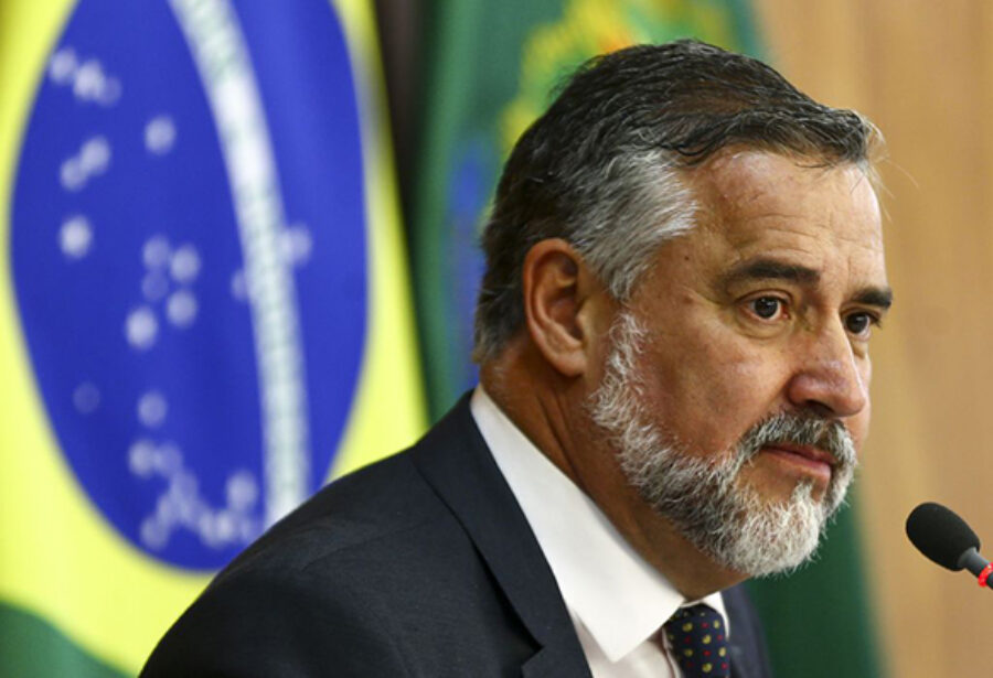 Ministro de Lula denuncia médicos à PF por fake news sobre enchentes no RS