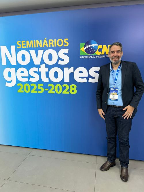 Prefeito eleito de Casa Nova, Anisio Viana participa de capacitação para novos gestores em Brasília