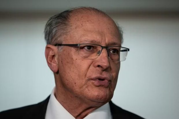Alckmin diz que deve deixar Indústria e Comércio, mas não anuncia se será vice novamente ou candidato em SP