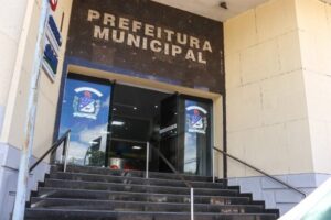Prefeitura de Juazeiro coloca 120 lotes com veículos, máquinas e sucatas em leilão e pode arrecadar mais de R$ 1 milhão para cofres públicos