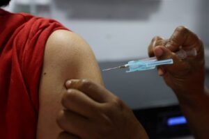 Vacinação nas escolas já soma mais de 5 mil doses aplicadas na Bahia em 2026