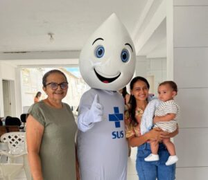 Vacinação contra a gripe mobiliza população no Centro de Saúde III e reforça prevenção às síndromes gripais em Juazeiro