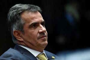 Ciro Nogueira troca defesa após operação da PF no caso Banco Master