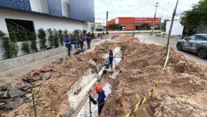 Areia Branca: Compesa identifica novo vazamento na Rua do Cajueiro