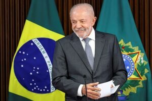 Fadiga eleitoral é desafio para Lula, 80, o terceiro governante há mais tempo no poder no Brasil
