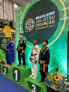 Baiano de 11 anos conquista bronze no Campeonato Brasileiro Kids de Jiu-Jitsu