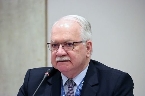 Fachin, presidente do STF, reage a Milei após argentino atacar Moraes em convenção de Flávio Bolsonaro
