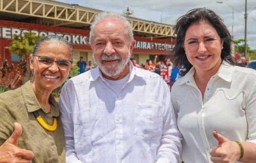Tribunal multa Lula em R$ 15 mil após petista pedir votos para Marina e Tebet