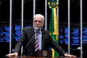 Jaques Wagner admite relação com ex-sócio do Master e diz que reclamou a Lula de ‘patacoada’ da PF