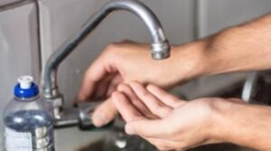 Vazamento interrompe abastecimento de água em 25 bairros de Petrolina