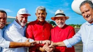 Lula sobe ao palanque na Bahia para lançar Jerônimo à reeleição neste sábado (1º)