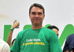 Flávio Bolsonaro afirma que aceitará resultado das eleições de 2026