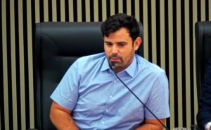 Vice-prefeito de Petrolina deixa mensagem do Executivo na reabertura dos trabalhos plenários da Câmara