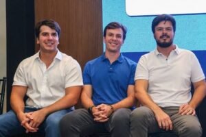 ‘Adesivaço’ e ato político em Petrolina marcarão início de campanha dos Coelho