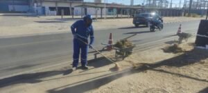 Limpeza chega às principais avenidas do Distrito Industrial de Petrolina