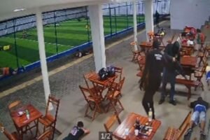 Homem é executado por criminosos vestidos com camisas da Polícia em PE