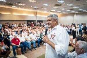 Jerônimo Rodrigues reúne mais de 330 prefeitos em Salvador e traça estratégias para campanha eleitoral