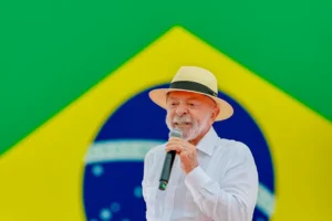 Datafolha: Lula tem 38% e lidera corrida presidencial; Augusto Cury vai a 8%