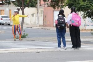 Faixa de pedestres: Prefeitura de Petrolina orienta sobre direitos e deveres durante a travessia