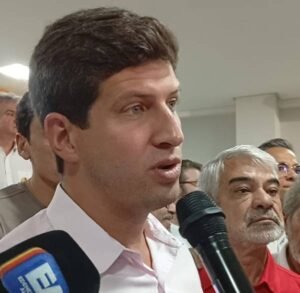 Em Petrolina, João Campos reforça compromissos e críticas ao Governo Raquel Lyra