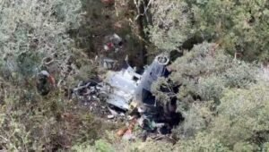 Helicóptero de Rick: destroços de aeronave e cinco mortos são encontrados