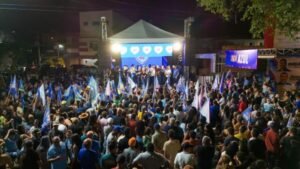 Onda Azul toma conta de Casa Nova e reúne multidão em apoio ao projeto político de Anisio Viana