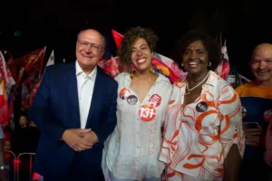 Talíria participa de ato pró-Lula com Benedita e Alckmin na Baixada Fluminense